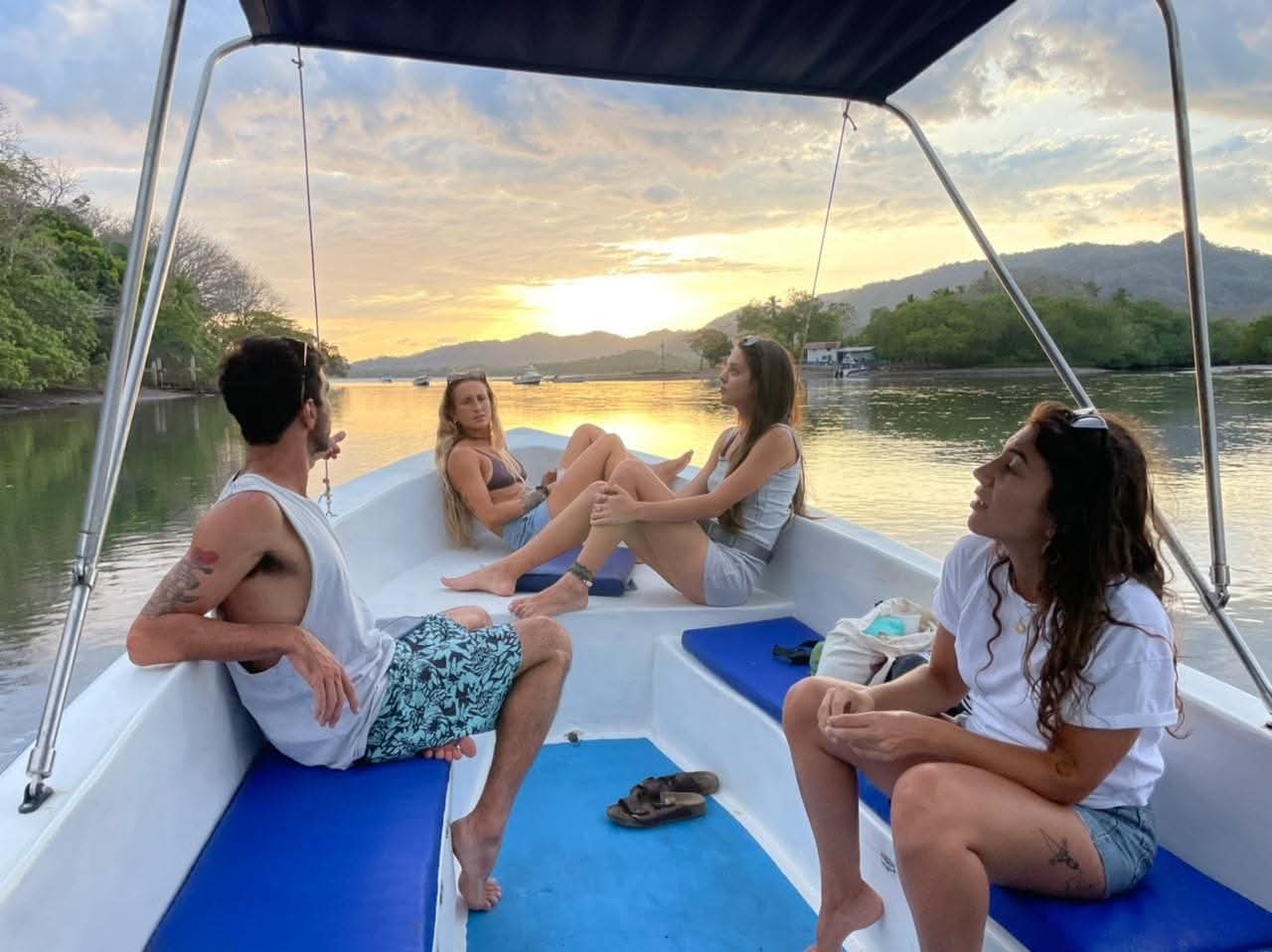 Atardecer en el barco, Isla Tortuga